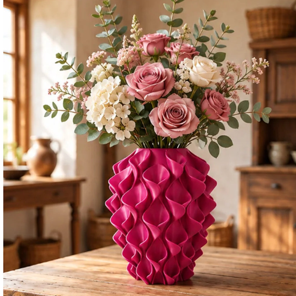 Rivora vaas in Pink Passion met bloemen in een Japandi interieur