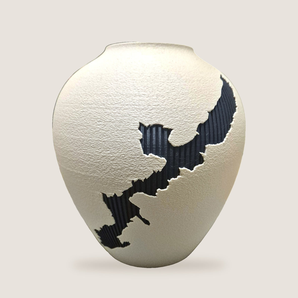 Kintsu Nihon kintsugi vaas wit met diepblauw eiland